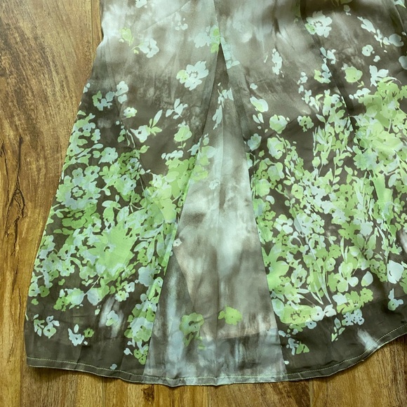 Sheer Floral Skirt NWT - Picture 4 of 10